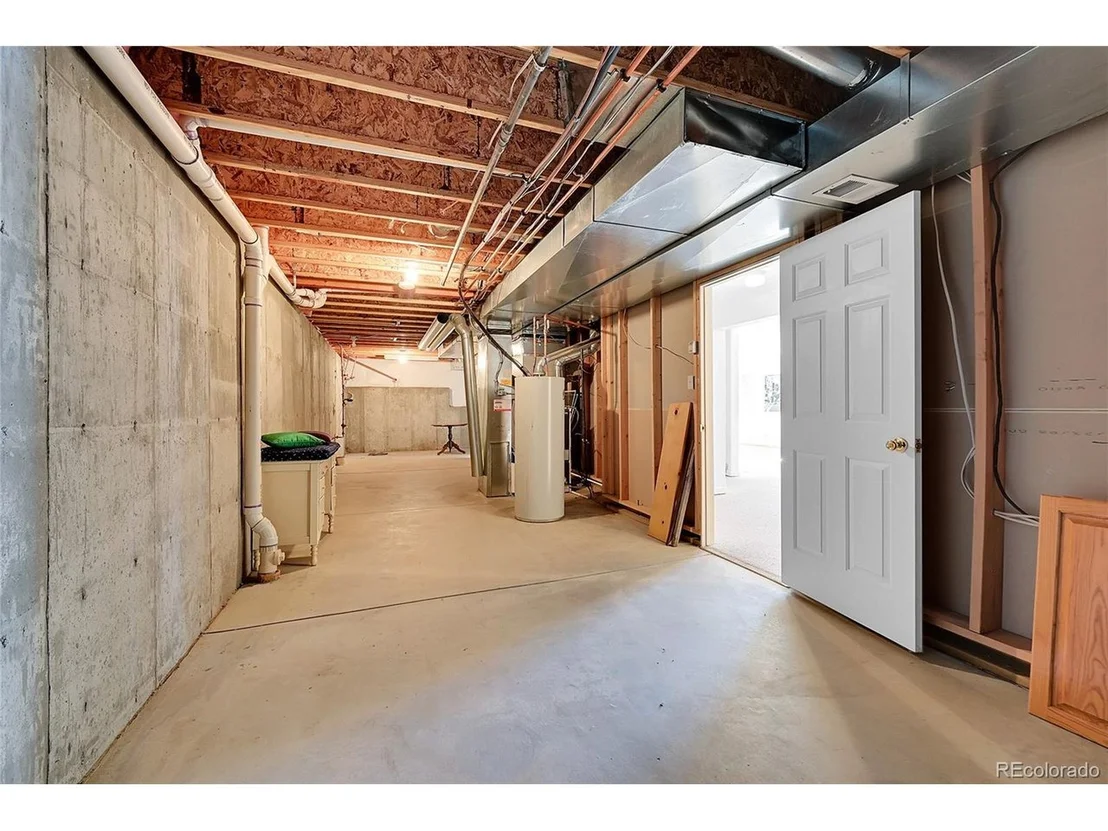 Photo of 439 Canyon Point Cir