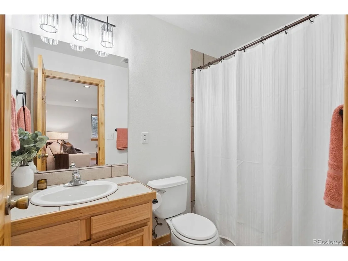 Photo of 34 S Circle Dr