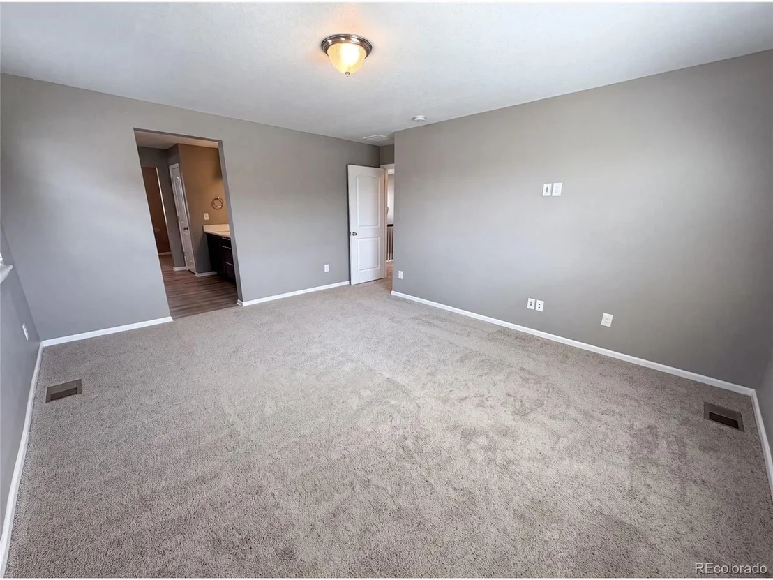 Photo of 2450 Garganey Dr