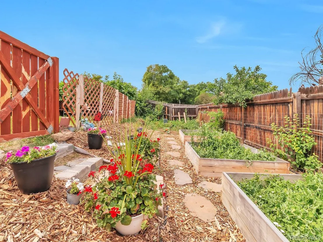 Photo of 9079 Cody Cir