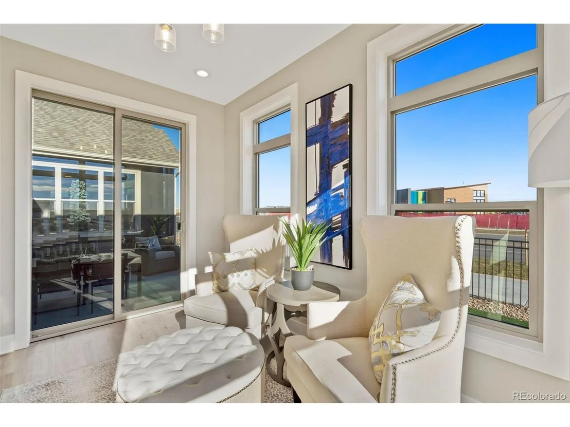 Photo of 335 Josef Cir