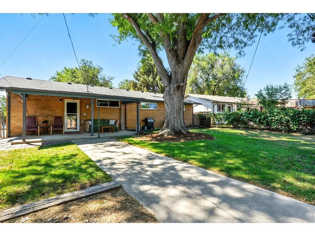 Photo of 16 Merideth Ln