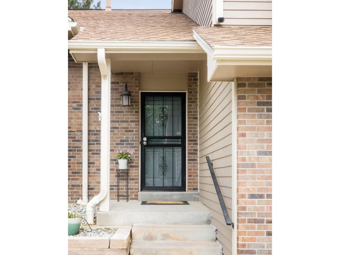 Photo of 20745 E Powers Cir