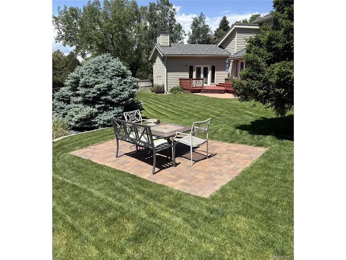 Photo of 1657 W 115th Cir