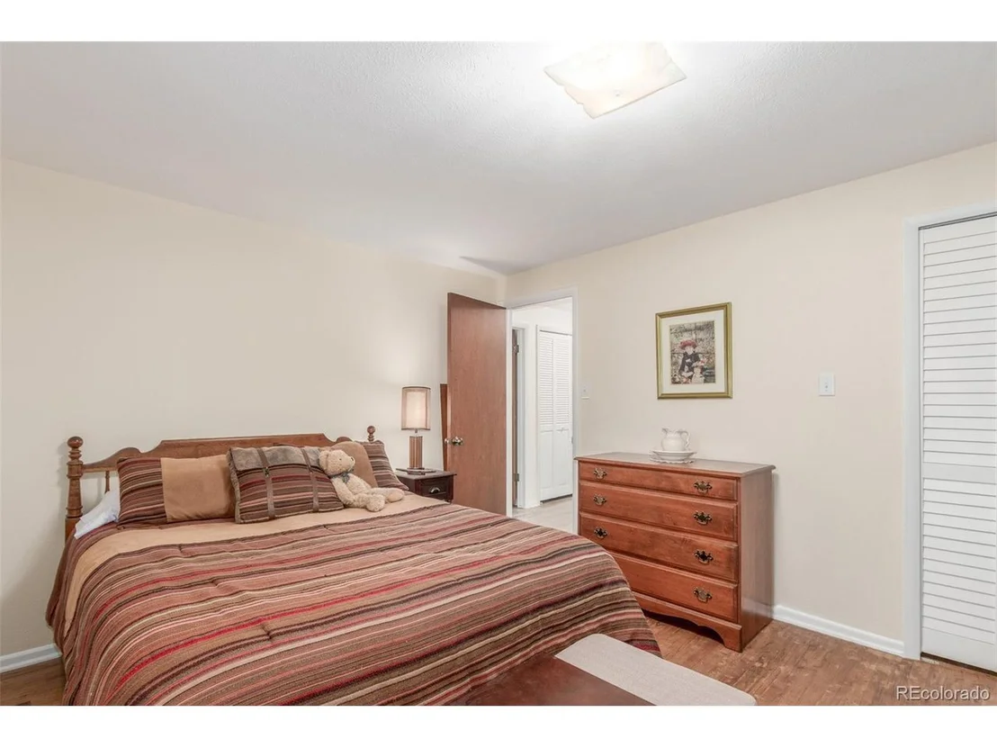 Photo of 1324 E Easter Cir