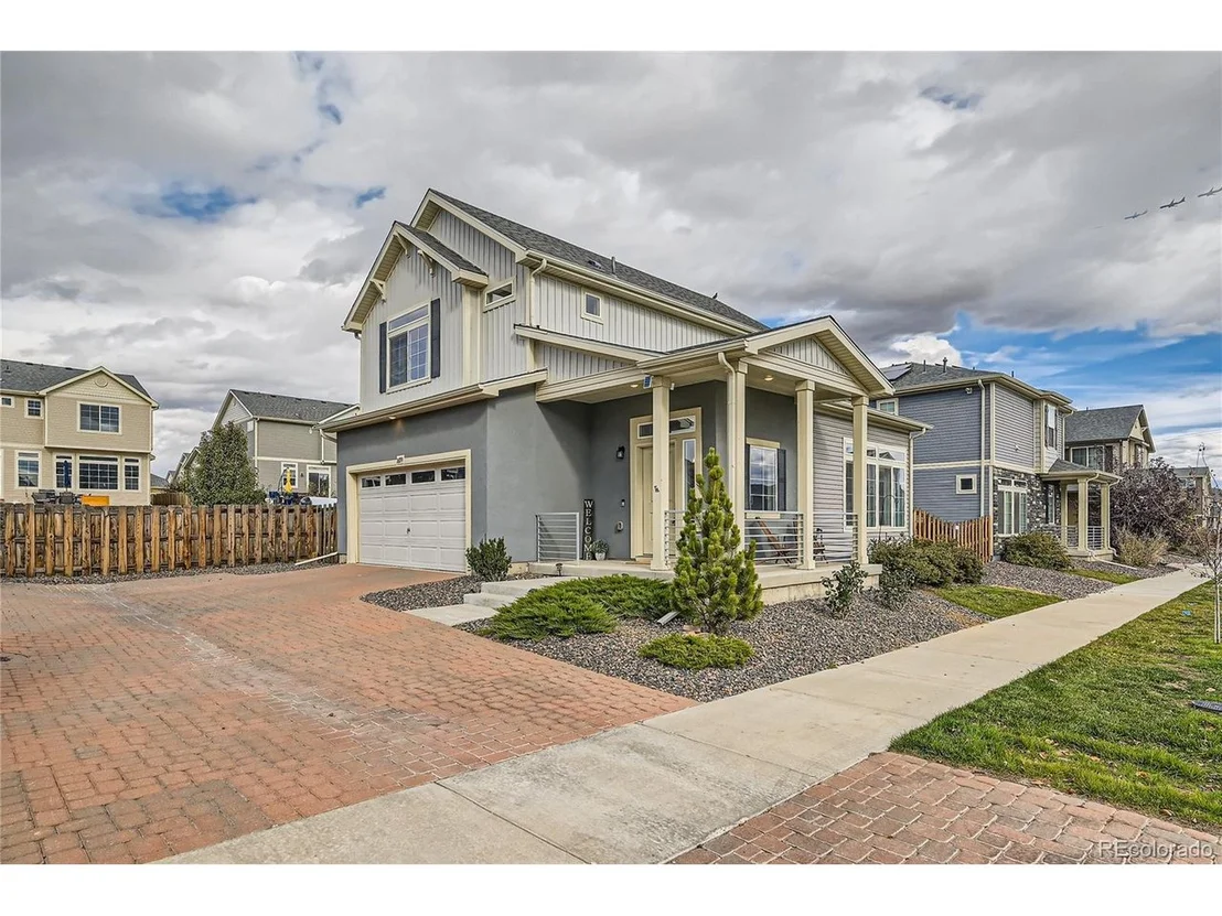 Photo of 26199 E Maple Dr