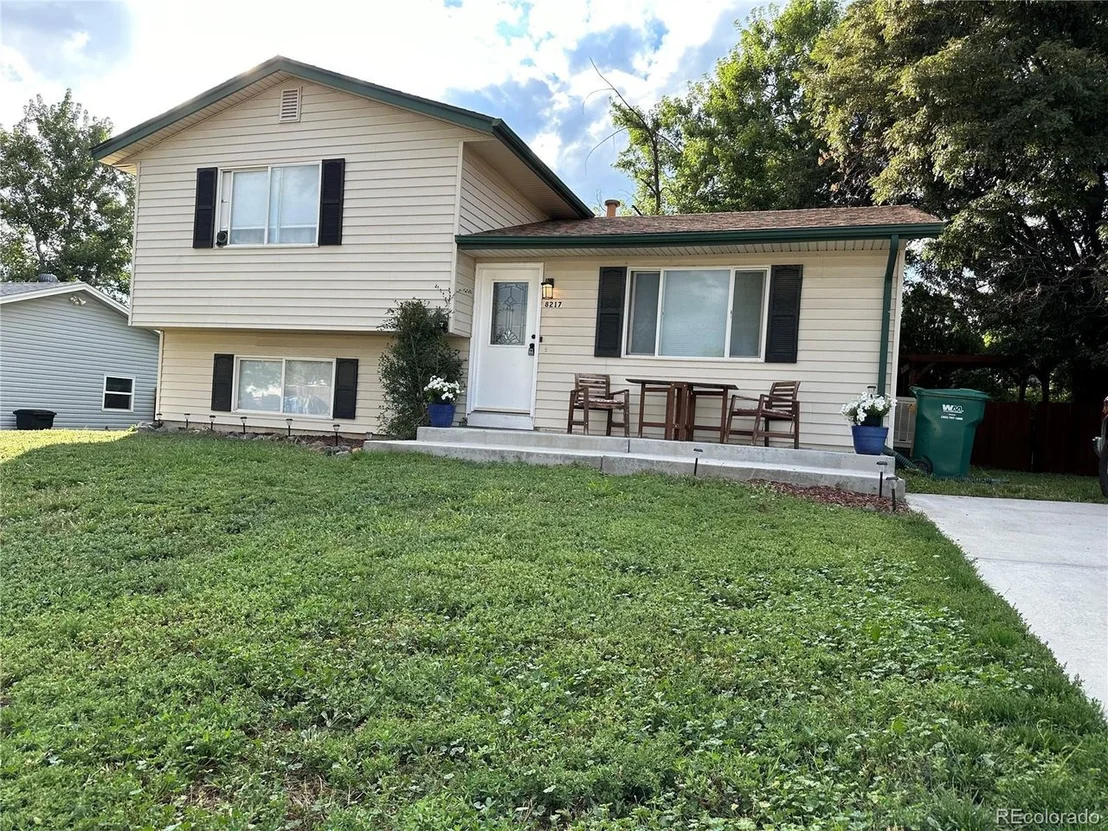 Photo of 8217 Explorador Calle