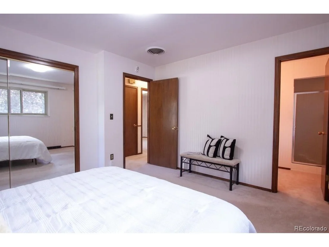 Photo of 6545 Dover St