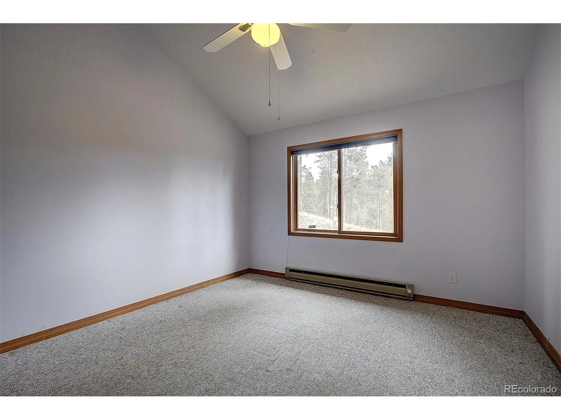 Photo of 1102 Hitchrack Rd