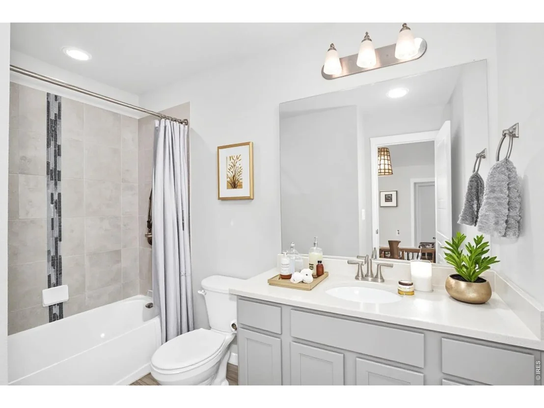 Photo of 864 Forest Canyon Rd