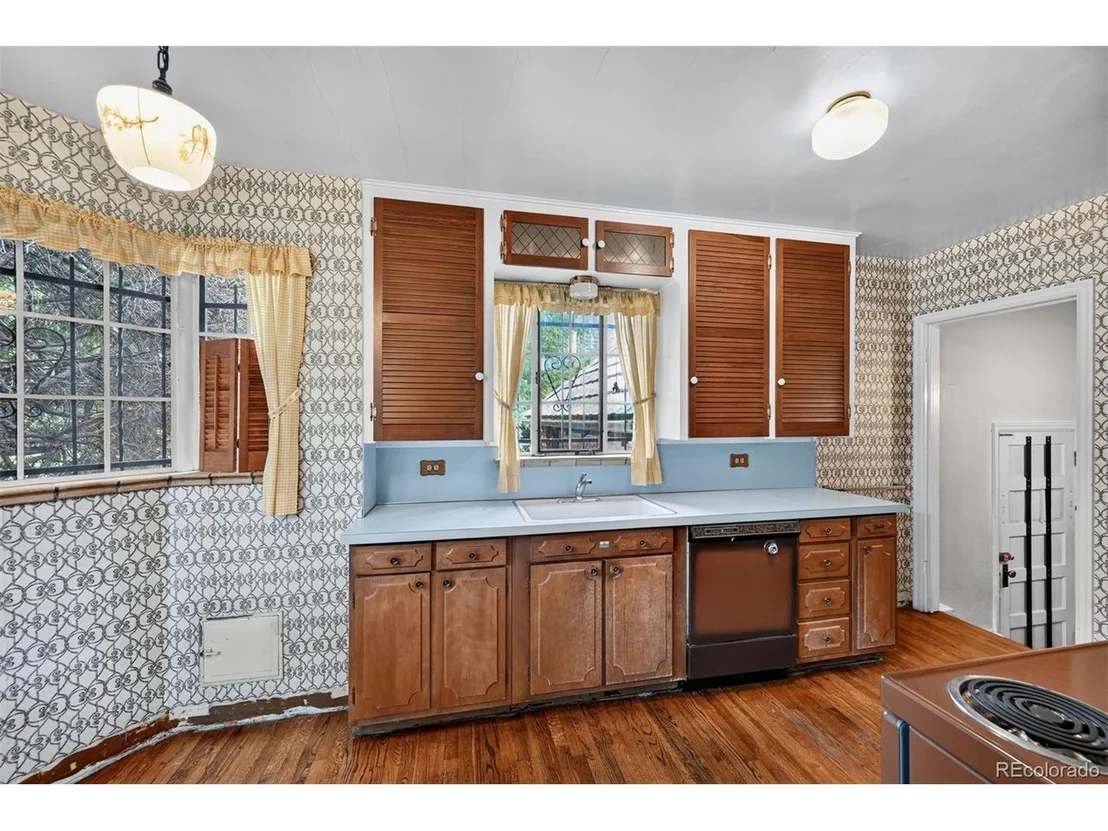 Photo of 360 Jasmine St