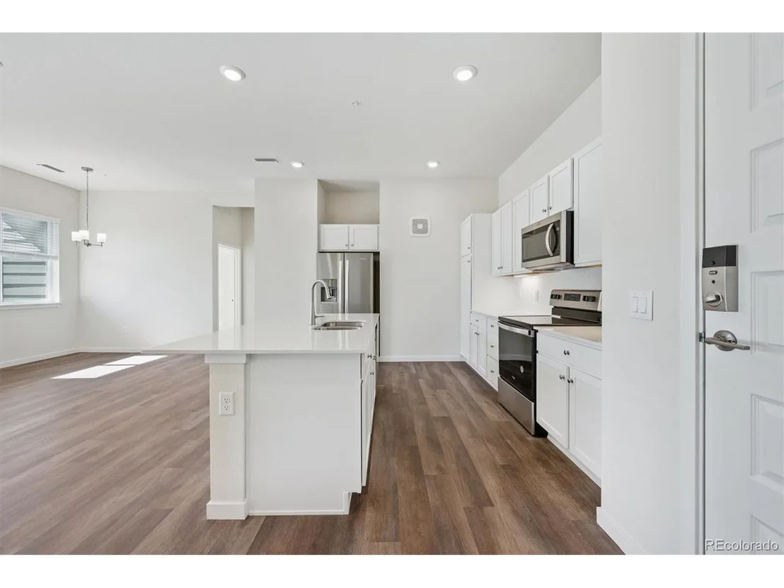 Photo of Unit 2406 at 485 Interlocken Blvd