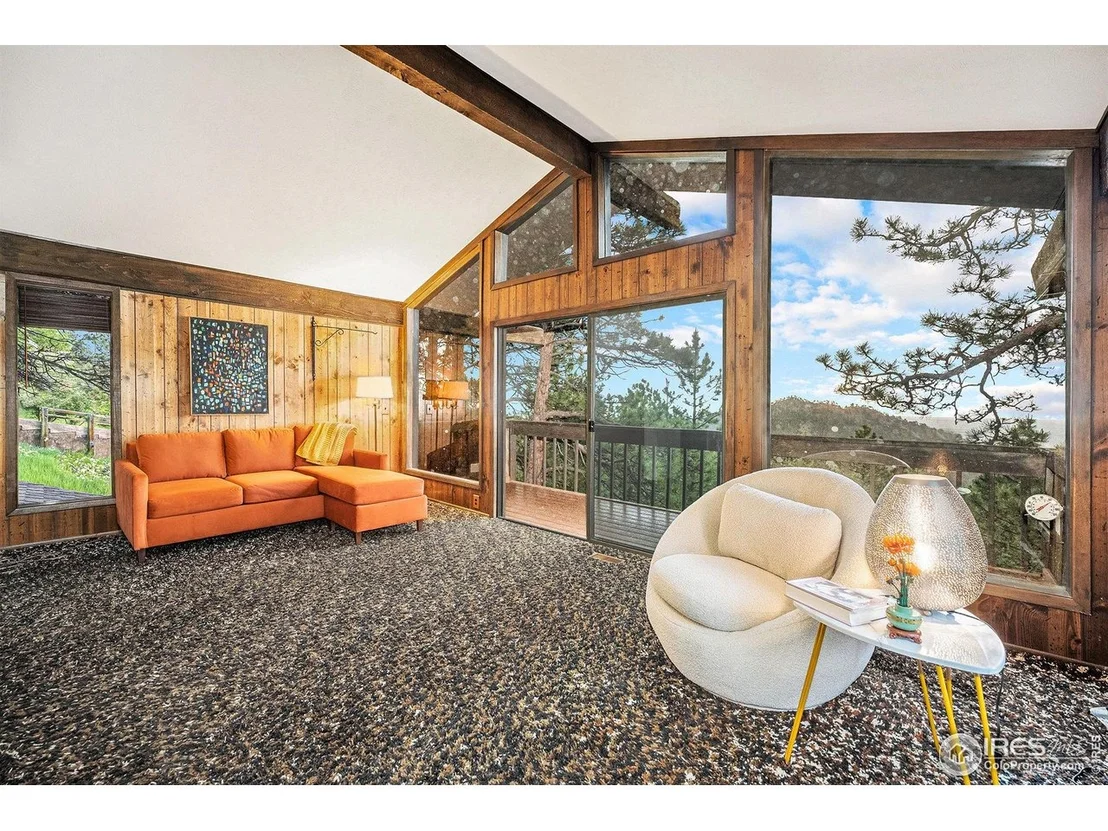 Photo of 335 Wild Horse Cir