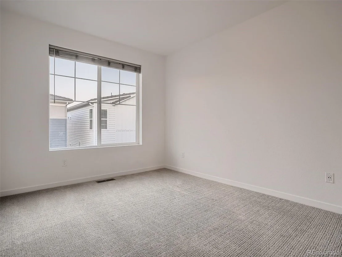 Photo of 11025 Sunshimmer Cir