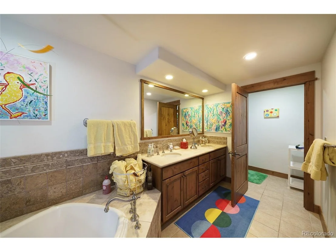 Photo of Unit B203 at 142 Arrowhead Cir