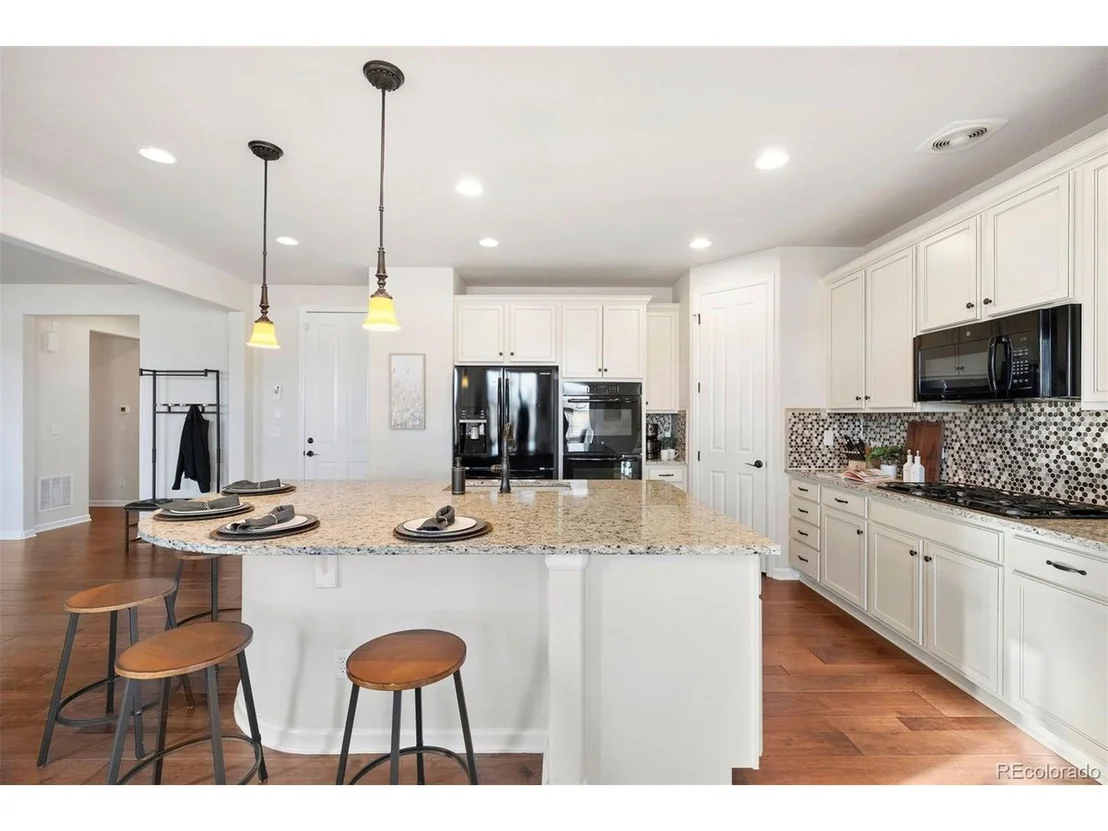 Photo of 352 Taurus Dr