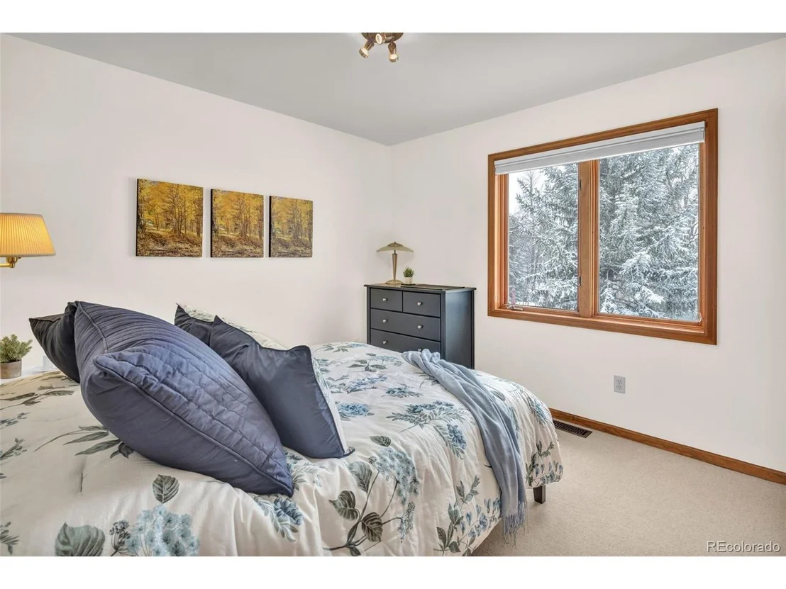 Photo of 7180 Four Rivers Rd