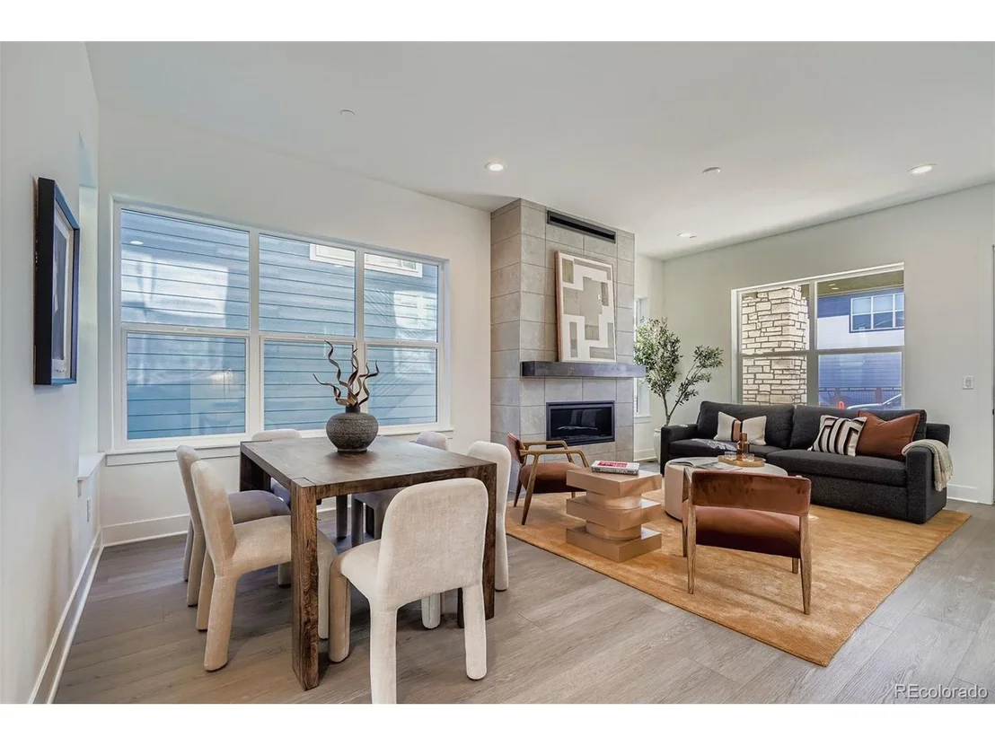 Photo of 2341 Superior Dr