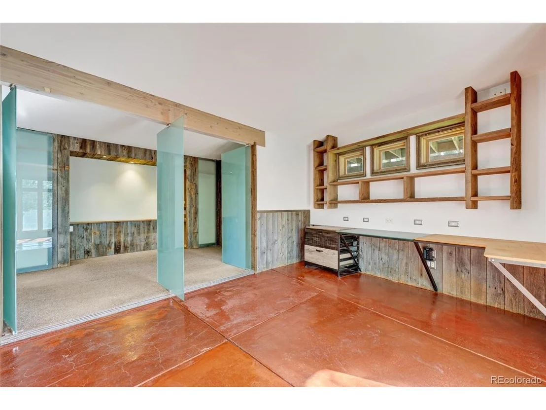 Photo of 4620 Hilltop Rd
