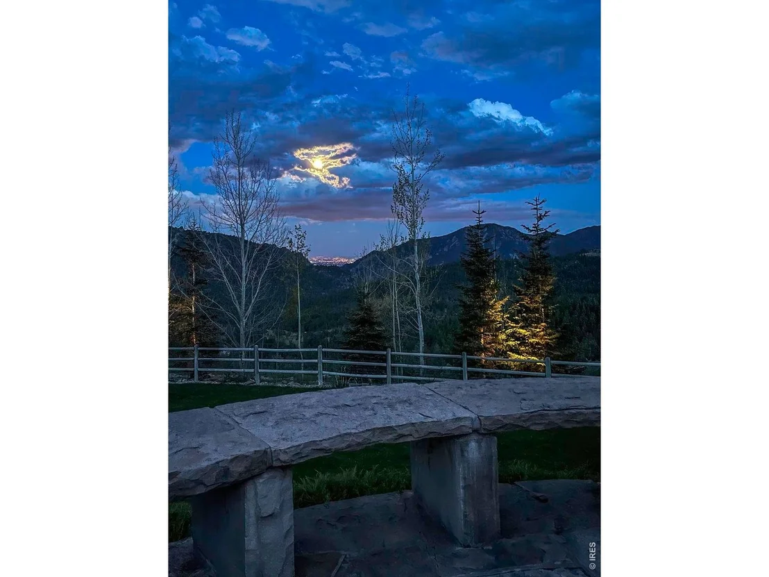 Photo of 7321 Flagstaff Rd