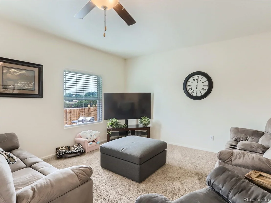 Photo of 7204 Ellingwood Ave