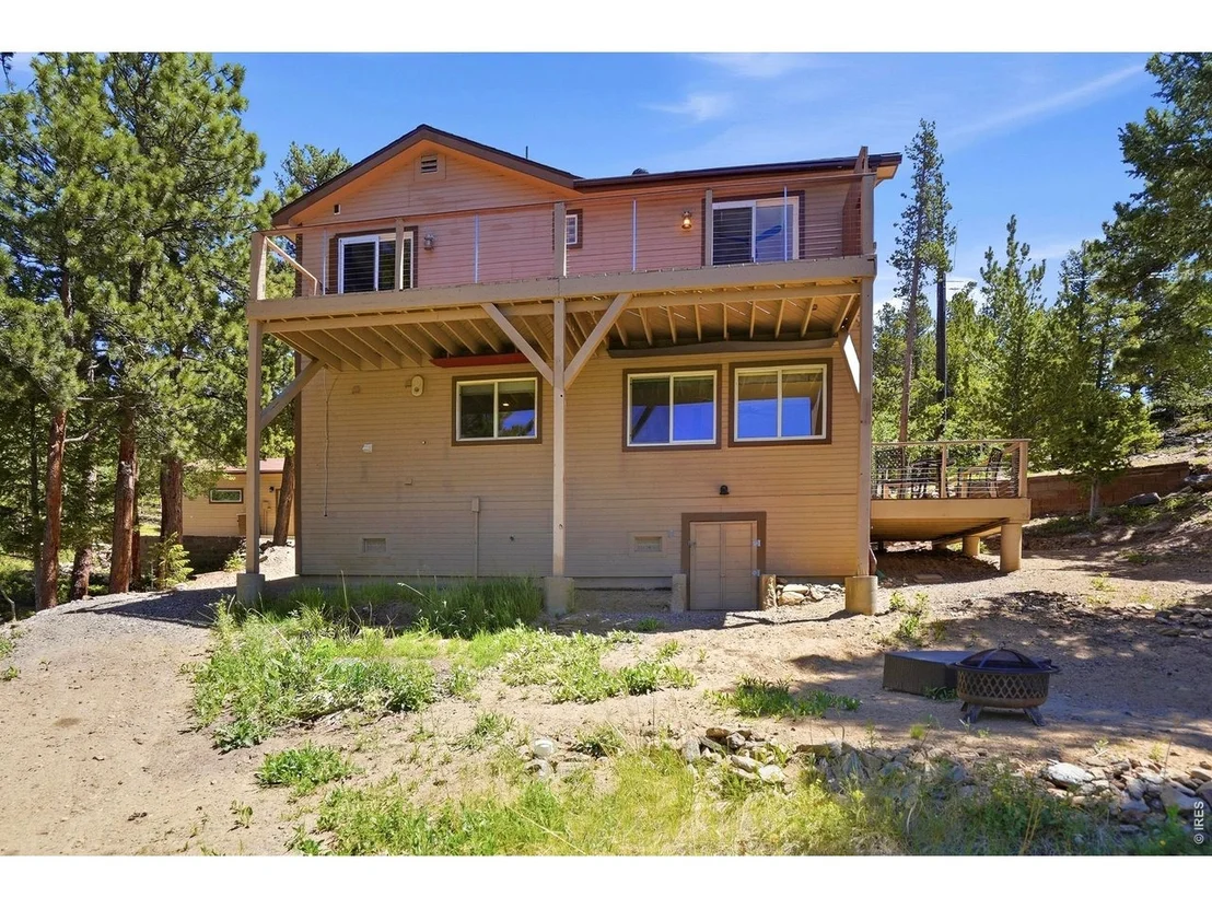 Photo of 212 Elk Pl