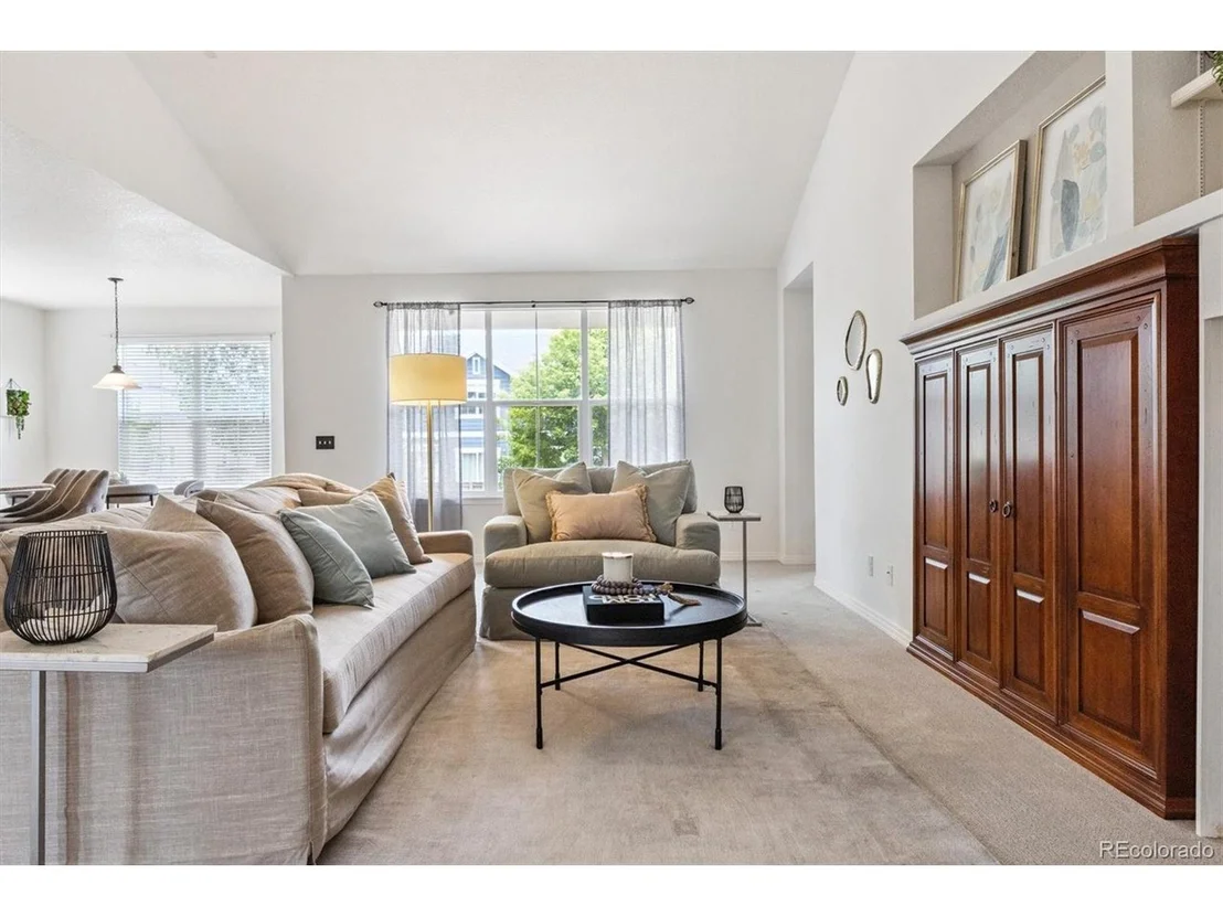 Photo of 6945 Winthrop Cir