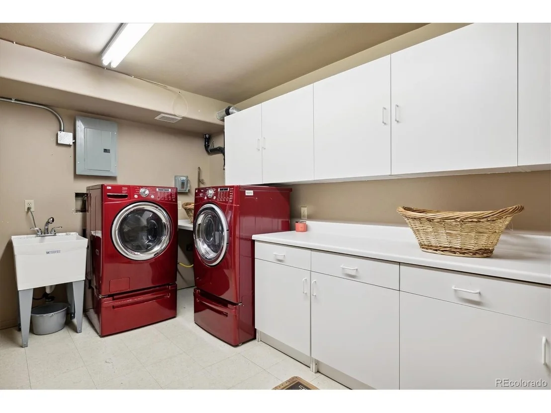Photo of 128 Dekker Dr