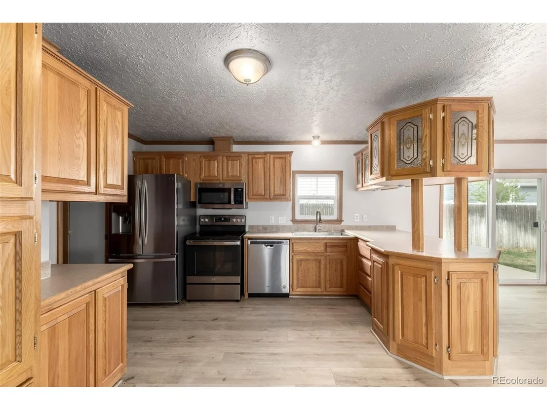 Photo of 5675 Bryant St