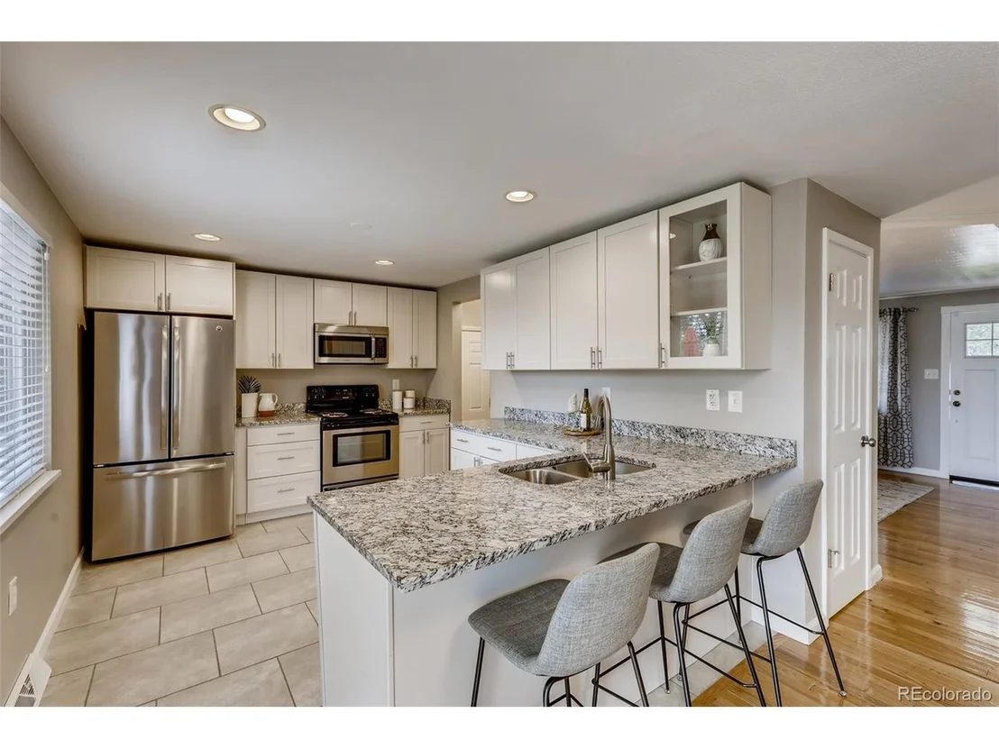 Photo of 4380 Shaw Blvd