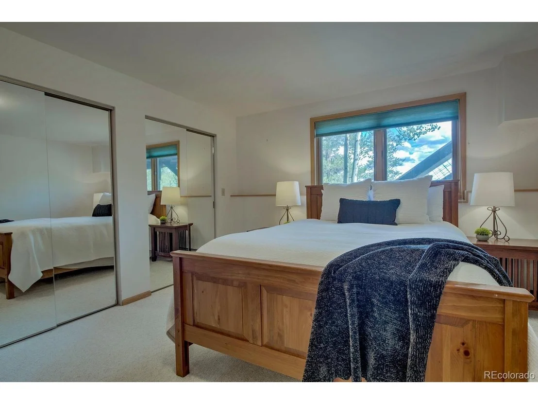 Photo of 102 Thimbleberry Way