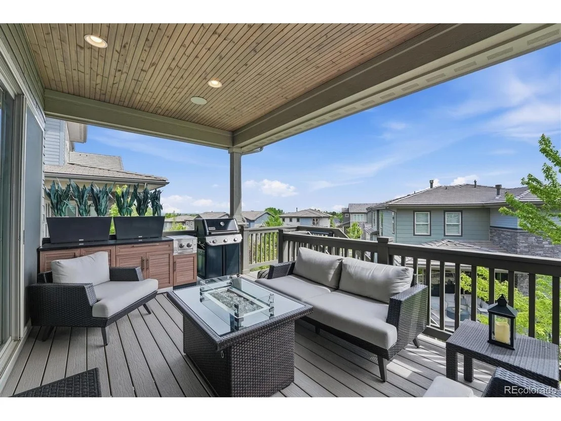 Photo of 489 Meadowleaf Ln