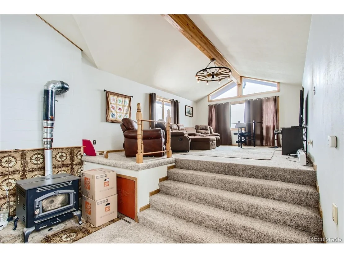 Photo of 485 Feldspar Rd