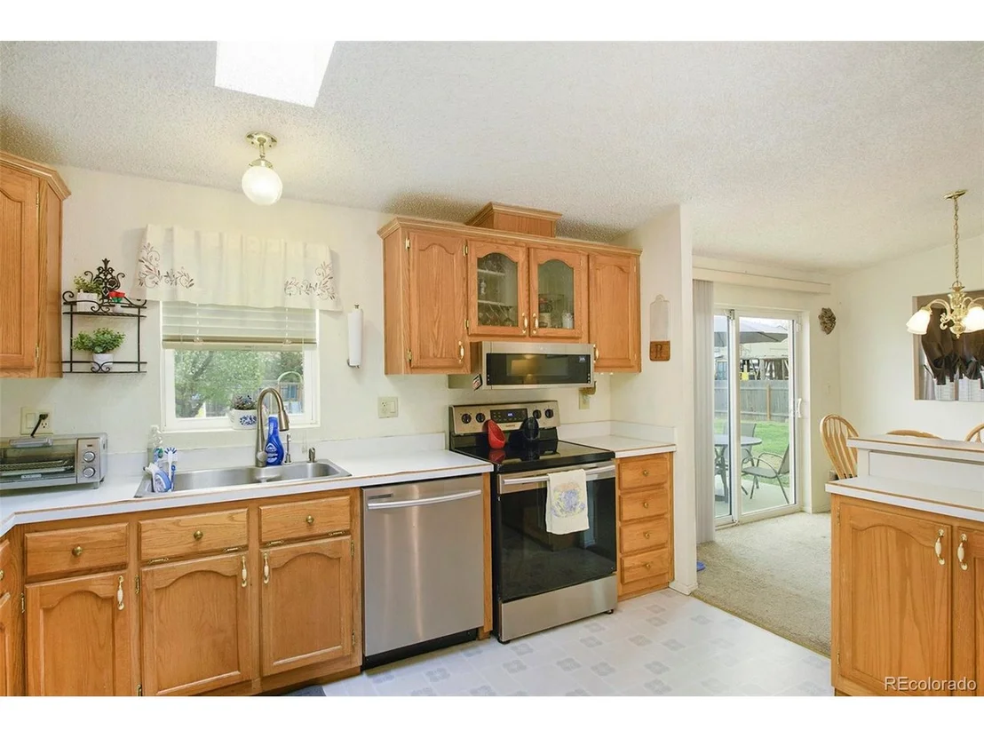 Photo of 350 2nd St