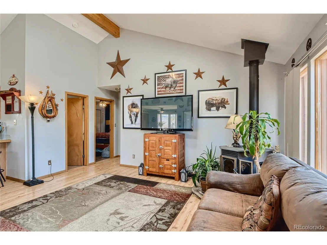 Photo of 228 Quartz Cir