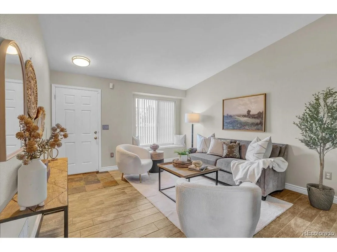 Photo of 3398 Blue Grass Cir