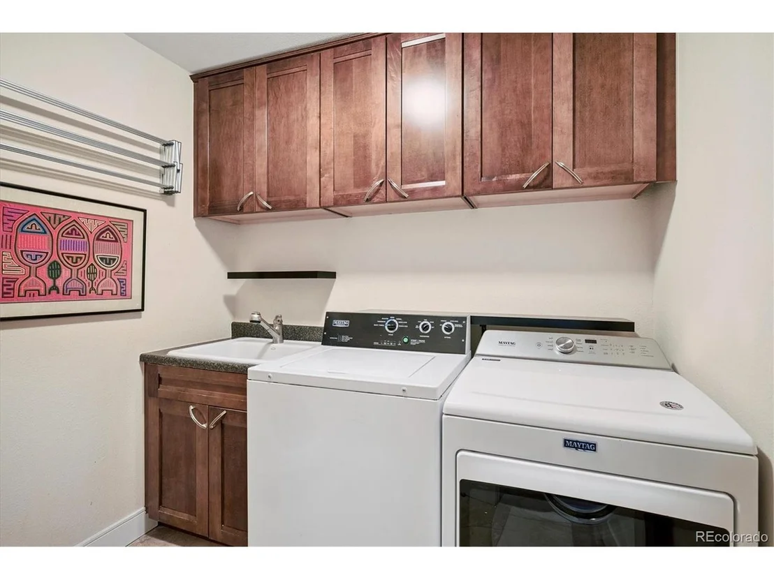 Photo of 31 Skyline Dr