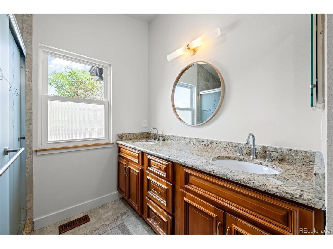 Photo of 755 Old Stone Dr