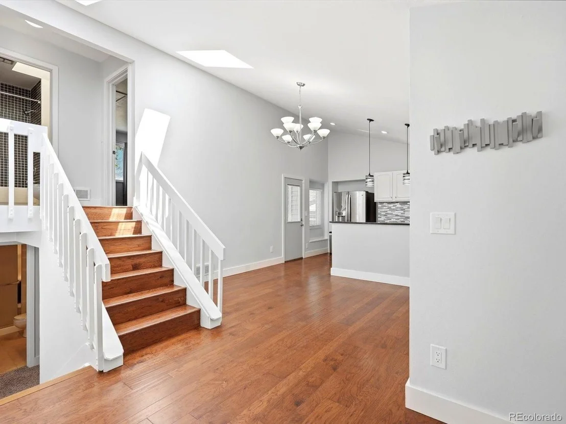 Photo of 6691 Deframe Ct