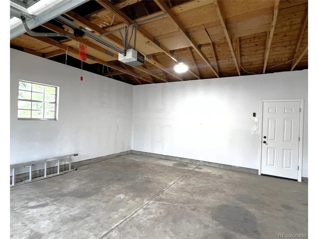 Photo of 9917 Clark Dr