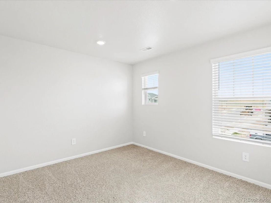 Photo of 548 97th Ave