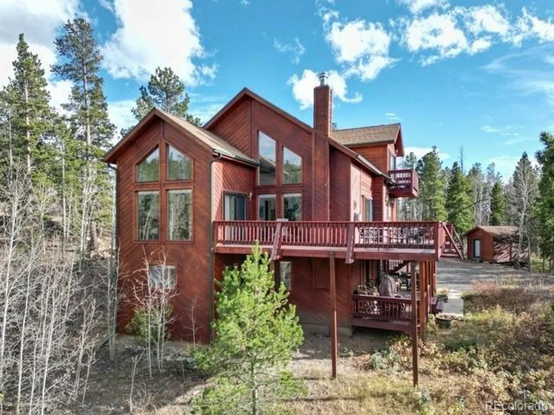 Photo of 660 Coyote Cir