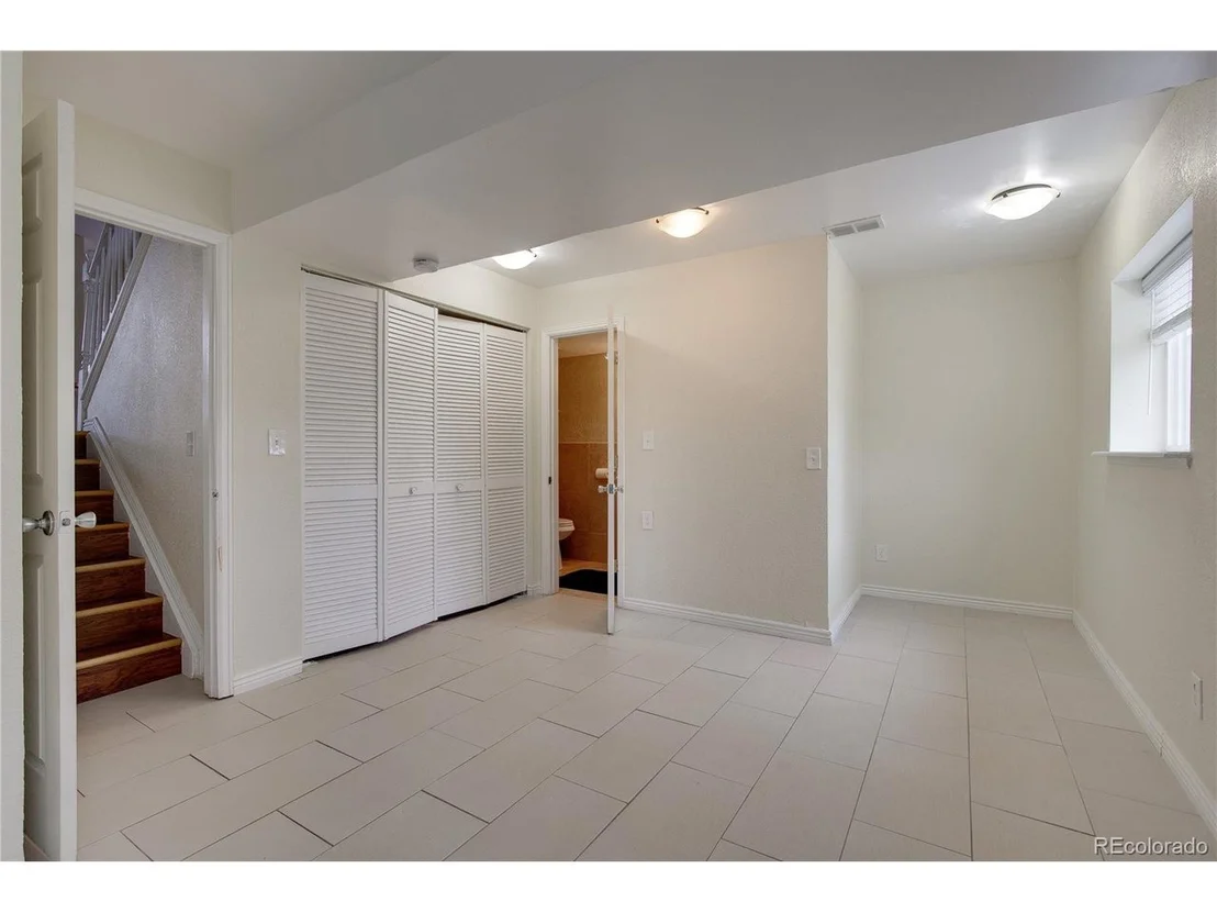 Photo of 5116 Deephaven Ct