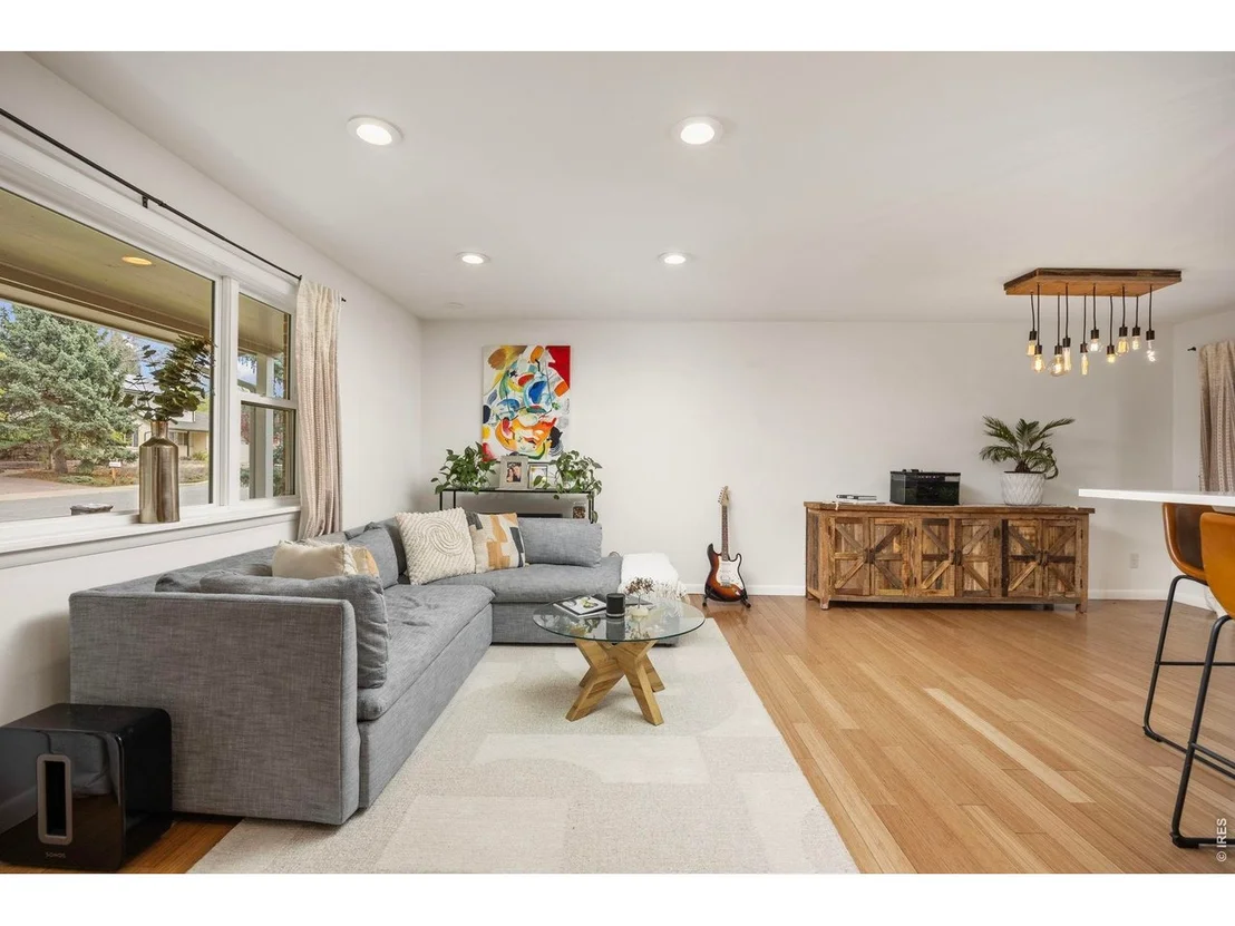 Photo of 7702 Devonshire Ct