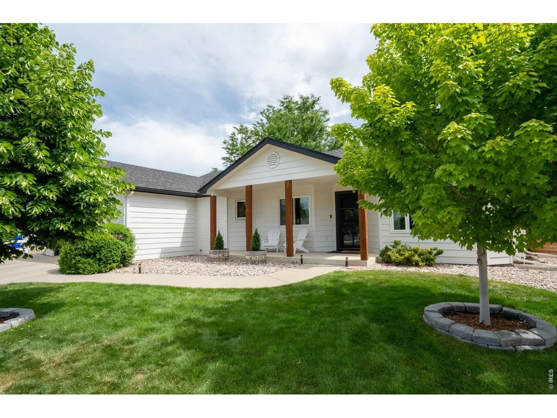 Photo of 245 Plum Ct