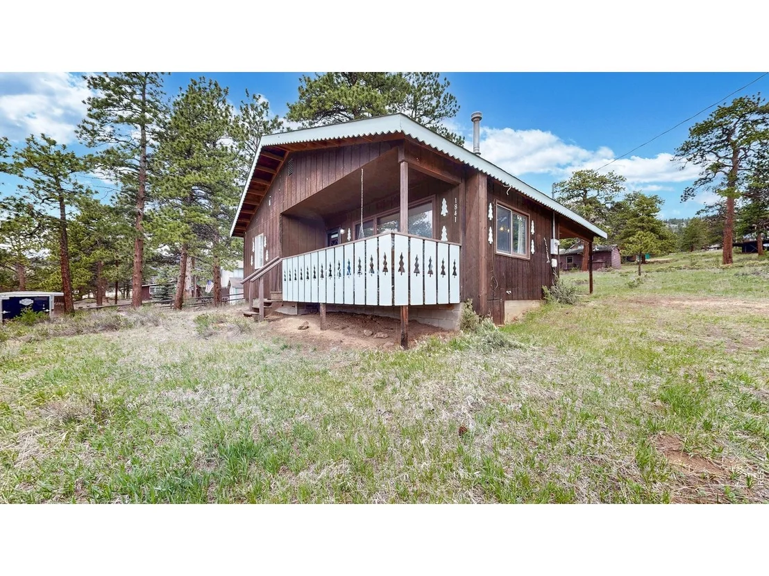 Photo of 1841 High Dr