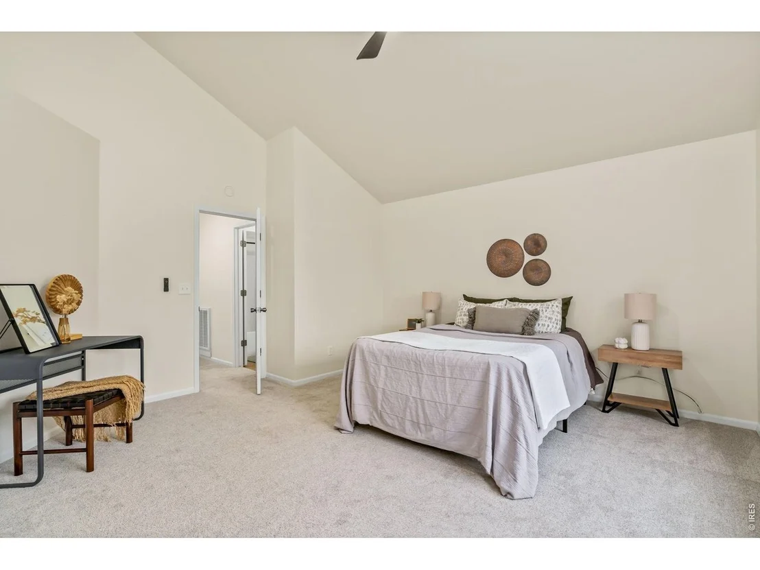 Photo of 3304 Collins Ave
