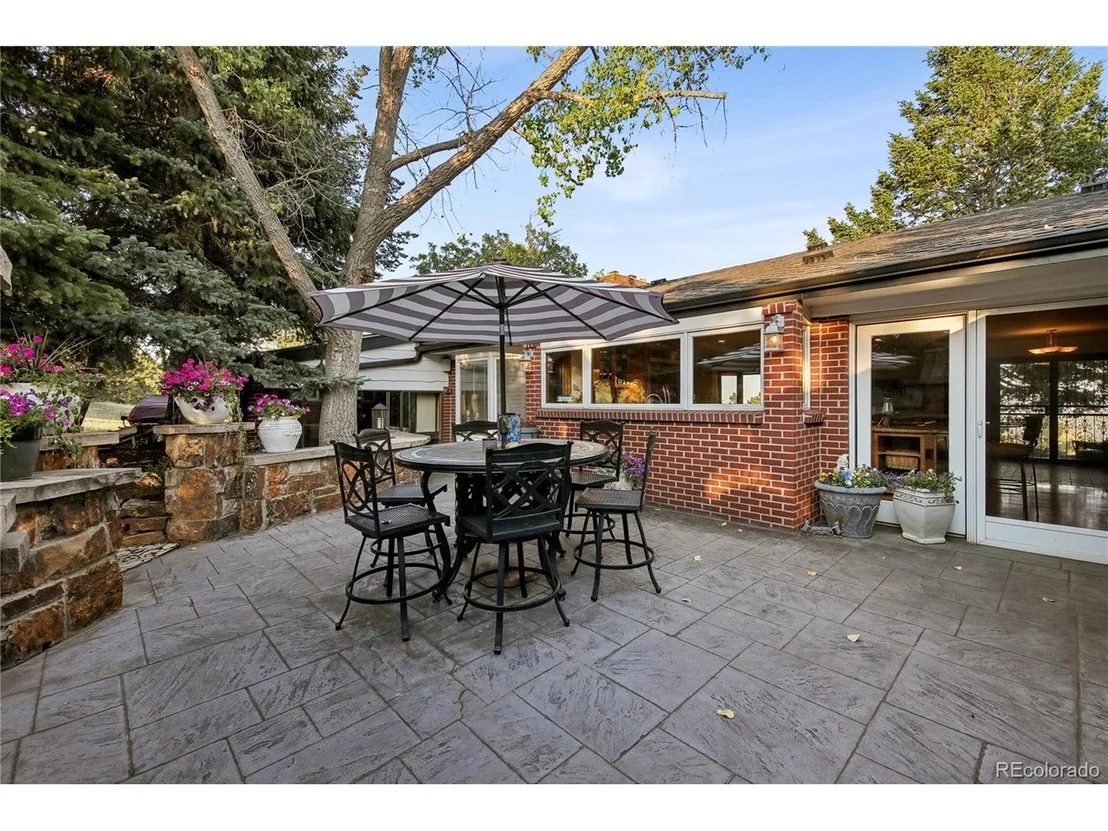 Photo of 239 Dekker Dr