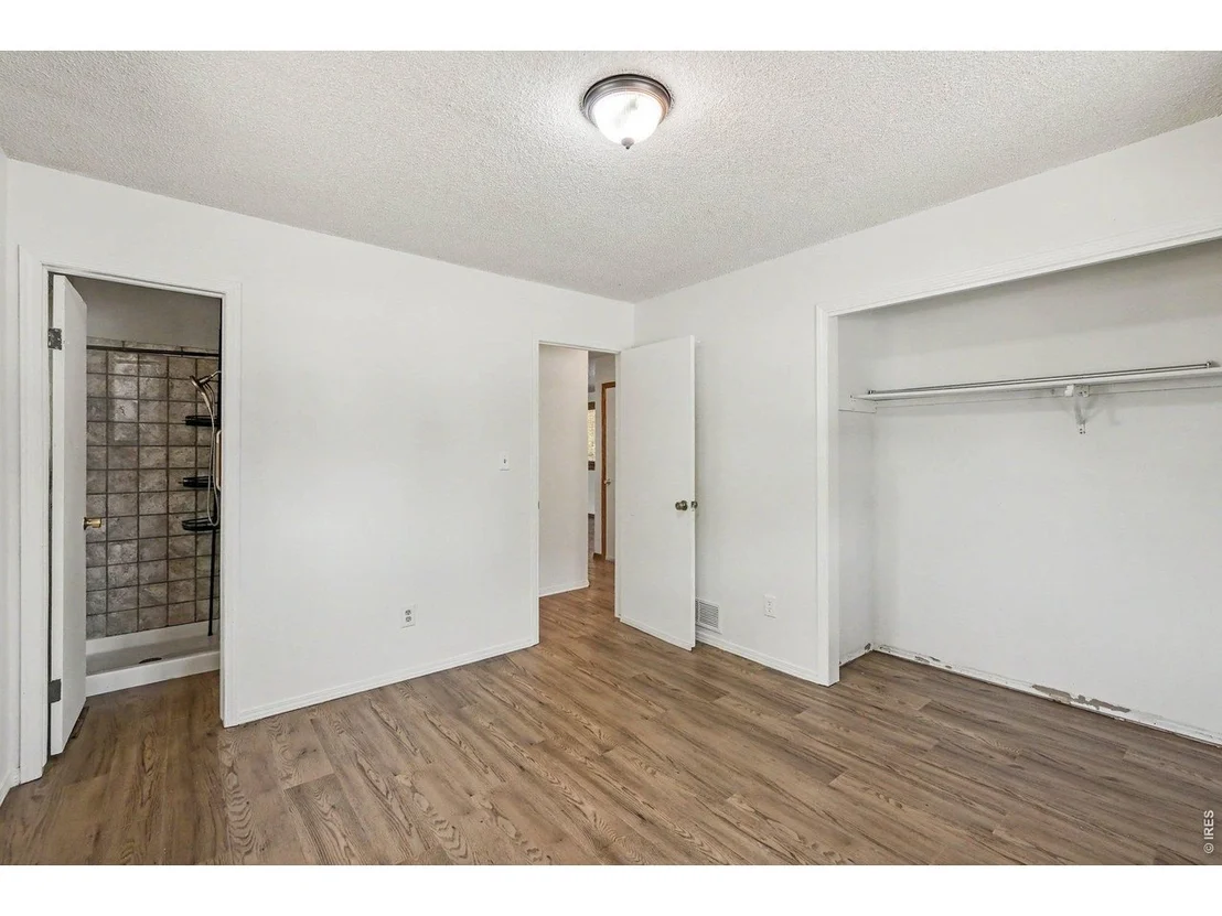 Photo of 1320 Garden Cir