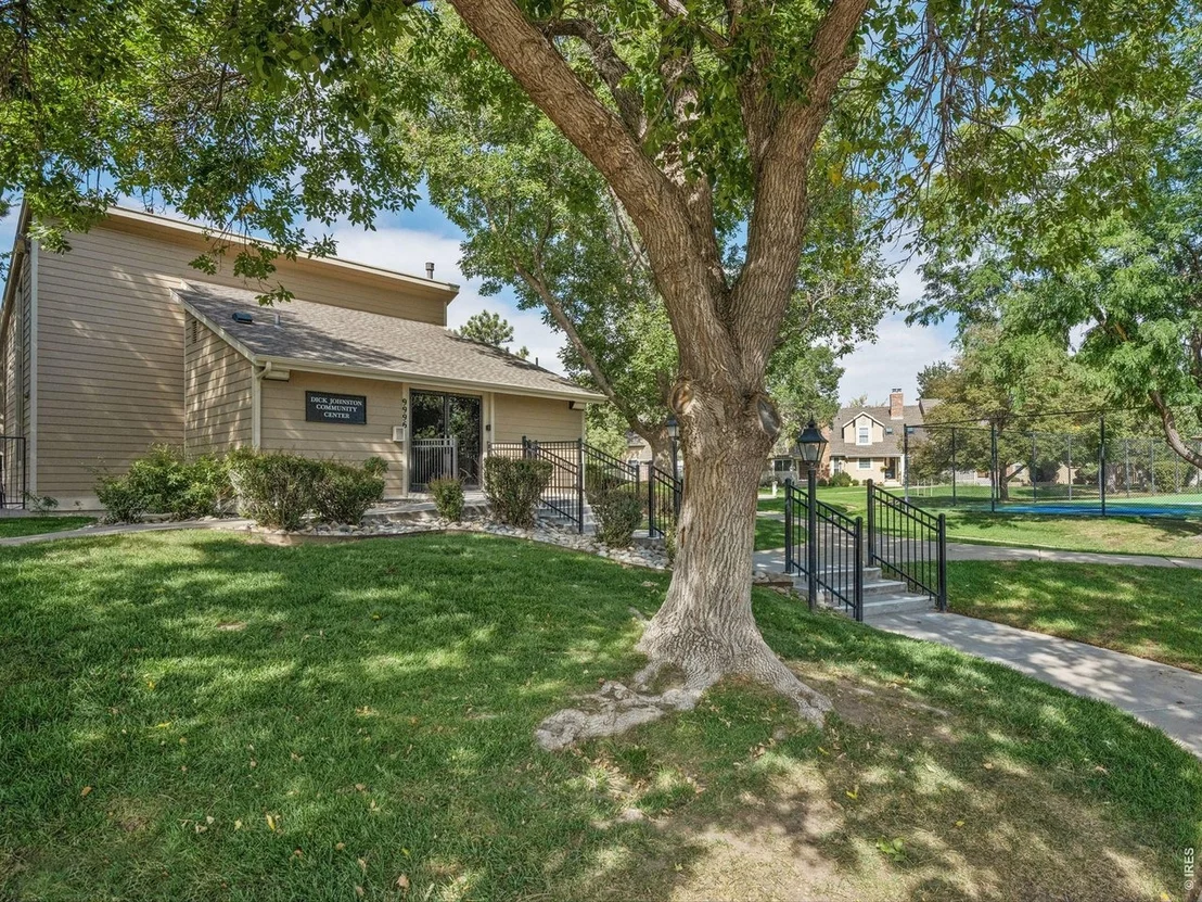 Photo of 9857 Grove Cir